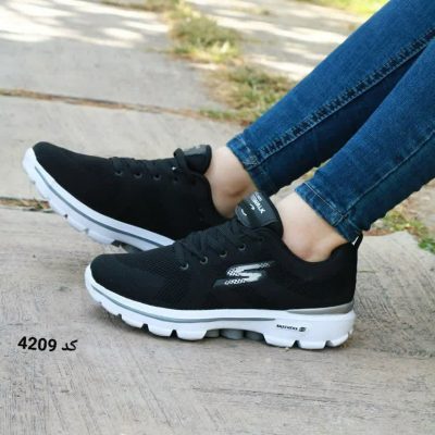 خرید اینترنتی کفش کتونی اسپرت زنانه ودخترانه مدل اسکیچرز زیره ماساژوری عالی برای پیاده روی اصفهان