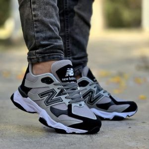 خرید اینترنتی کفش کتونی اسپرت مردانه پسرانه مدل نیوبالانس رنگ طوسی مشکی زیره سفید بی نظیر و جدید اصفهان