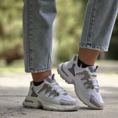 خرید اینترنتی کفش کتونی اسپرت دخترانه و زنانه مدل فشیون سفید طوسی خاص و جذاب زیبا اصفهان