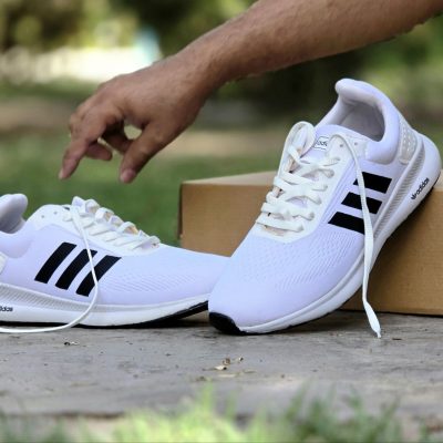 خرید اینترنتی کفش کتونی اسپرت مردانه وپسرانه مدل ادیداس اسپیسر بزرگپا خوشپا و زیبا رنگ سفید مشکی ساده اصفهان