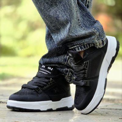 خرید اینترنتی کفش اسپرت مردانه پسرانه مدل Amiri ( امیری) مناسب آقایون خوش سلیقه رنگ مشکی زیره سفید بی نظیر اصفهان