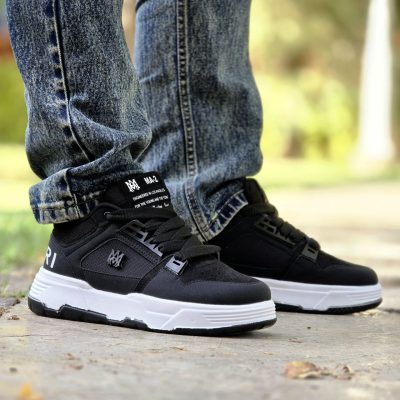 خرید اینترنتی کفش اسپرت مردانه پسرانه مدل Amiri ( امیری) مناسب آقایون خوش سلیقه رنگ مشکی زیره سفید بی نظیر اصفهان