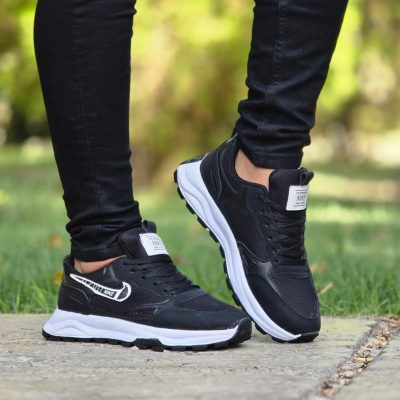 خریداینترنتی کفش کتونی اسپرت مردانه و پسرانه مدل نایک زیبا و خوشپا رنگ مشکی تمام زیره سفید شیک اصفهان