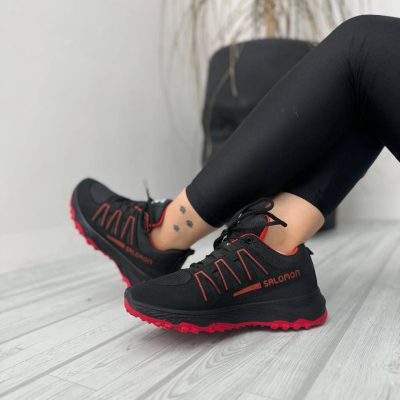 خرید اینترنتی کفش کتونی اسپرت زنانه دخترانه مدل سالامون جدید و به روز رنگ مشکی قرمز زیبا اصفهان