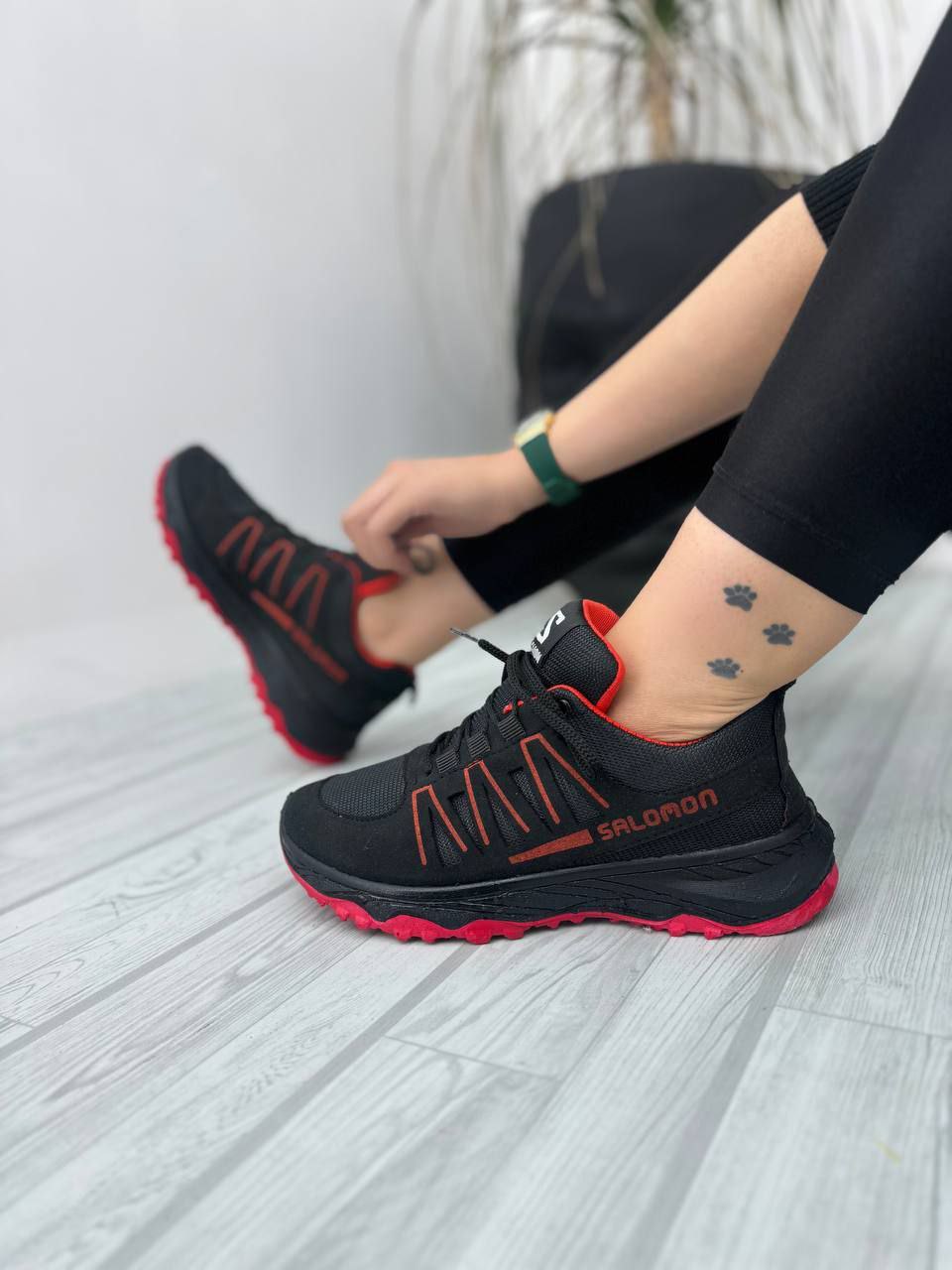 خرید اینترنتی کفش کتونی اسپرت زنانه دخترانه مدل سالامون جدید و به روز رنگ مشکی قرمز زیبا اصفهان خرید اینترنتی کفش کتونی اسپرت زنانه دخترانه مدل سالامون جدید و به روز رنگ مشکی قرمز زیبا اصفهان