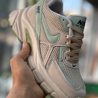 خرید اینترنتی کفش اسپرت زنانه دخترانه مدل نایک شیک و خوشپا رنگ کرم سبز خاص اصفهان