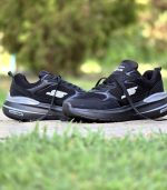 خرید اینترنتی کفش کتونی اسپرت مردانه پسرانه بزرگپا مدل اسکیچرز محکم و بادوام رنگ مشکی تمام سبک اصفهان