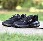 خرید اینترنتی کفش کتونی اسپرت مردانه پسرانه بزرگپا مدل اسکیچرز محکم و بادوام رنگ مشکی تمام سبک اصفهان