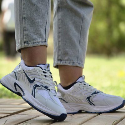 خرید اینترنتی کفش کتونی اسپرت زنانه دخترانه مدل نایک فوق العاده خاص رنگ سفید سورمه ای خوش پوش اصفهان