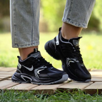 خرید اینترنتی کفش کتونی اسپرت زنانه دخترانه مدل نایک دل نشین و خاص رنگ مشکی طوسی نقره ای رویایی اصفهان