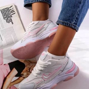 خرید اینترنتی کفش کتونی اسپرت زنانه دخترانه مدل نایک چشم گیر و مقاوم رنگ سفید صورتی بی نظیر اصفهان