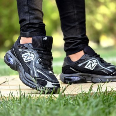 خرید اینترنتی کفش کتونی اسپرت مردانه و پسرانه مدل نیوبالانس طرح کپسولی رنگ مشکی تمام سبک اصفهان