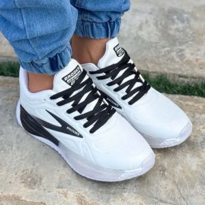 خرید اینترنتی کفش کتونی اسپرت بروکس کپسولی مردانه پسرانه مقاوم و باکیفیت رنگ سفید مشکی خاص اصفهان