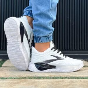 خرید اینترنتی کفش کتونی اسپرت بروکس کپسولی مردانه پسرانه مقاوم و باکیفیت رنگ سفید مشکی خاص اصفهان