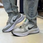 خرید اینترنتی کفش کتونی اسپرت مردانه پسرانه مدل نایک با کیفیت عالی رنگ طوسی نایک مشکی خاص اصفهان